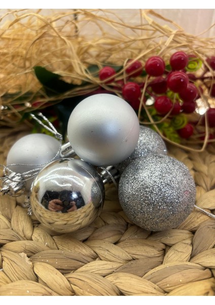 Gümüş Yılbaşı Ağaç Süsü Cici Top 4 cm 6 Adet fiyatları