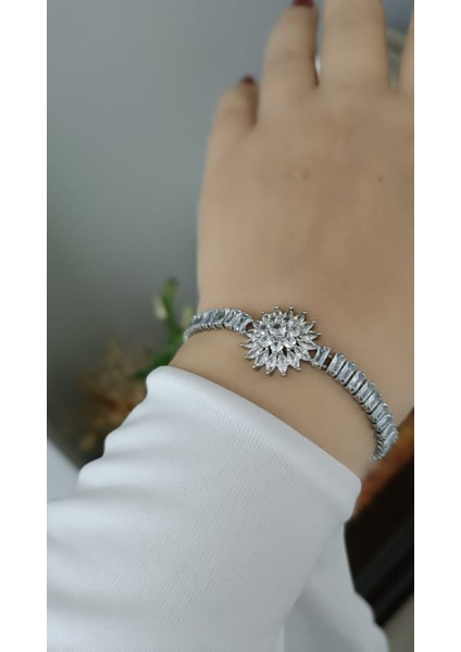 Kararma Yapmaz Silver Zirkon Taşlı Bileklik