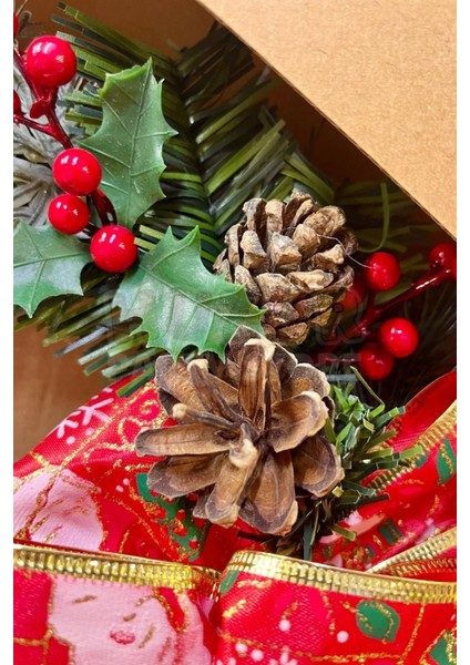 Yılbaşı Kapı Süsü 33X33 cm Yeni Yıl Karşılama Dekoru Christmas Çelengi Kapı Çiçeği Dekoratif Fiyonk
