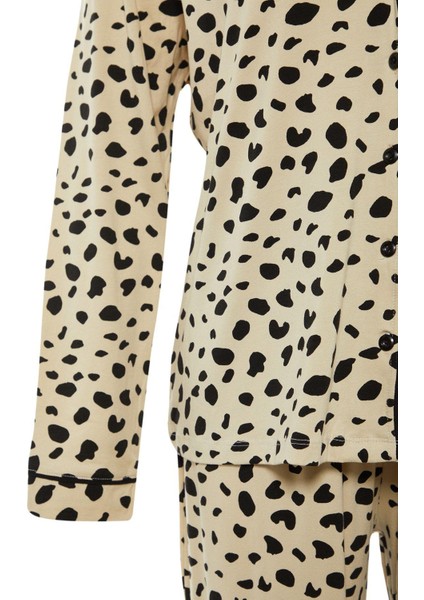 Kadın Moda Şık Büyük Beden Gömlek Yaka Boru Paça Uzun Kol Animal Desenli Örme Pijama Takımı fırsatları