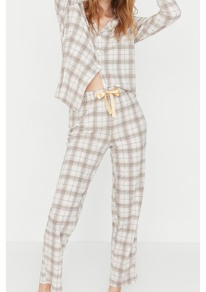 Kadın Moda Şık Gömlek Yaka Boru Paça Uzun Kol Pamuklu Ekoseli Örme Pijama Takımı modelleri