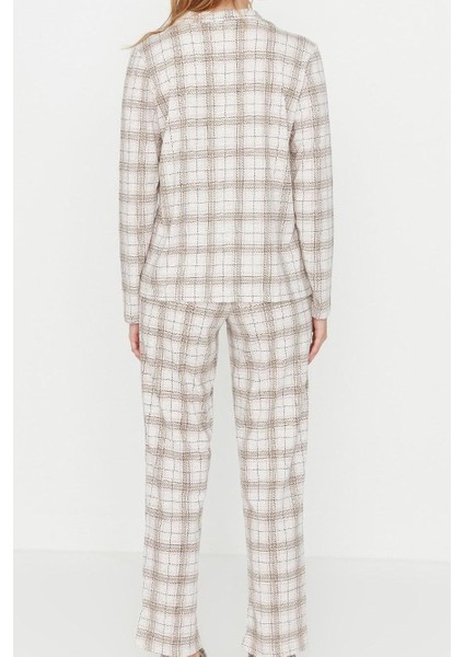 Kadın Moda Şık Gömlek Yaka Boru Paça Uzun Kol Pamuklu Ekoseli Örme Pijama Takımı indirimleri