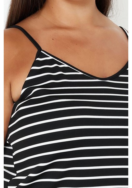 Kadın Moda Şık Büyük Beden U Yaka Boru Paça Askılı Kol Çizgili Ince Asklı Örme Pijama Takımı modelleri