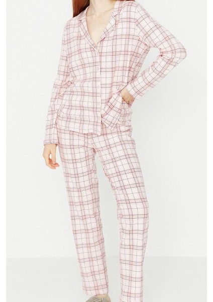 Kadın Moda Şık Gömlek Yaka Boru Paça Uzun Kol Pamuklu Ekoseli Örme Pijama Takımı modelleri
