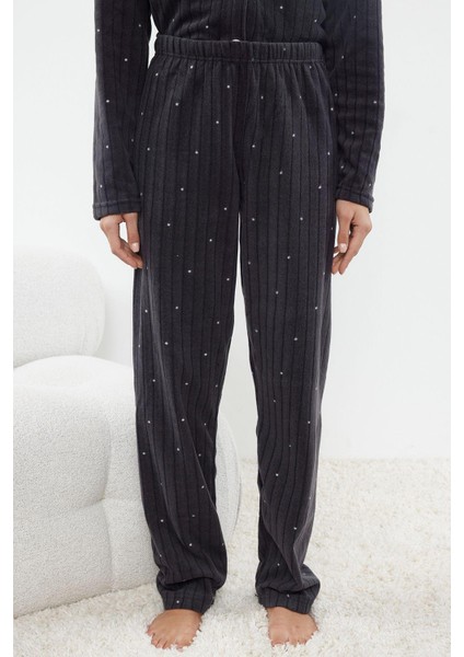Kadın Moda Gömlek Yaka Boru Paça Uzun Kol Puantiyeli Hayvan Baskılı Polar Kışlık Örme Pijama Takımı fırsatları