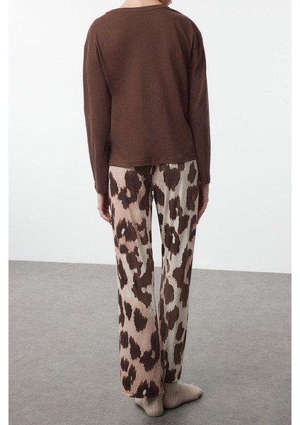 Kadın Moda Şık Bisiklet Yaka Geniş Paça Uzun Kol Pamuklu Leopar Desenli Örme Pijama Takımı indirimleri