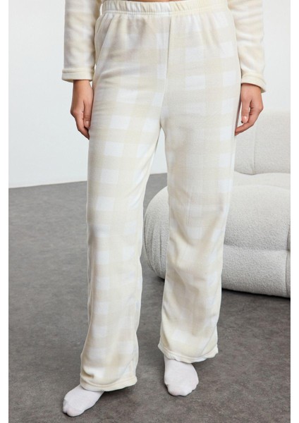 Kadın Moda Şık Bisiklet Yaka Boru Paça Uzun Kol Ekoseli Nakışlı Wellsoft Kışlık Örme Pijama Takımı