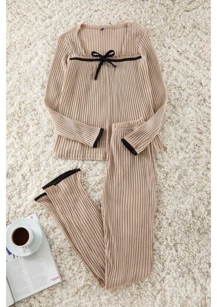 Kadın Moda Şık Kare Yaka Boru Paça Uzun Kol Fırfırlı Kurdele Fiyonklu Fitilli Örme Pijama Takımı