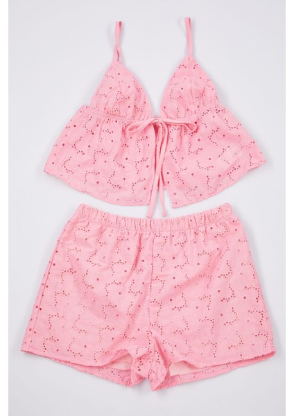 Kadın Askılı Yaka Boru Paça Askılı Kol %100 Pamuklu Çiçekli Ip Astarlı Brode Dokuma Pijama Takımı