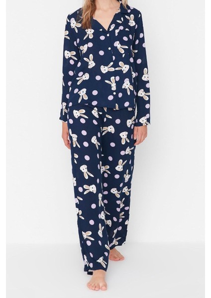Kadın Moda Şık Gömlek Yaka Boru Paça Uzun Kol Tavşan Desenli Viskon Dokuma Pijama Takımı modelleri