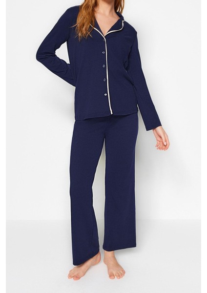 Kadın Moda Gömlek Yaka Boru Paça Uzun Kol Lacivert Pamuklu Biyeli Gömlek-Pantolon Örme Pijama Takımı