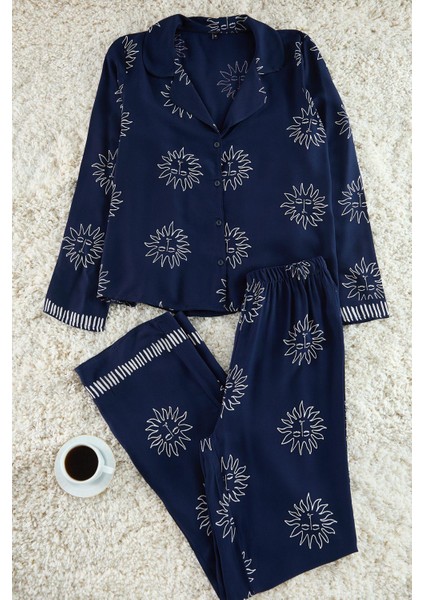 Kadın Moda Şık Gömlek Yaka Boru Paça Uzun Kol Güneş Desenli Viskon Dokuma Pijama Takımı