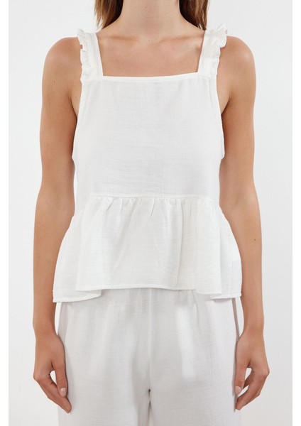 Kadın Geniş Paça Askılı Kol Pamuklu Müslin Fırfır ve Bağlama Detaylı Dokuma Pijama Takımı modelleri