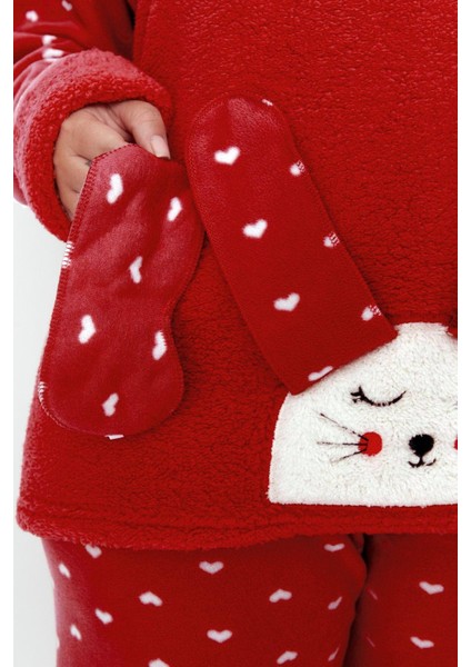Tarz Rahat Büyük Beden Uzun Kollu Dar Paça Kalpli Polar Örme Pijama Takımı modelleri