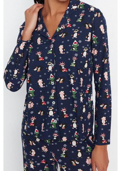 Tarz Rahat Uzun Kollu Boru Paça Pamuk Penguen Desenli Kış Temalı Örme Pijama Takımı