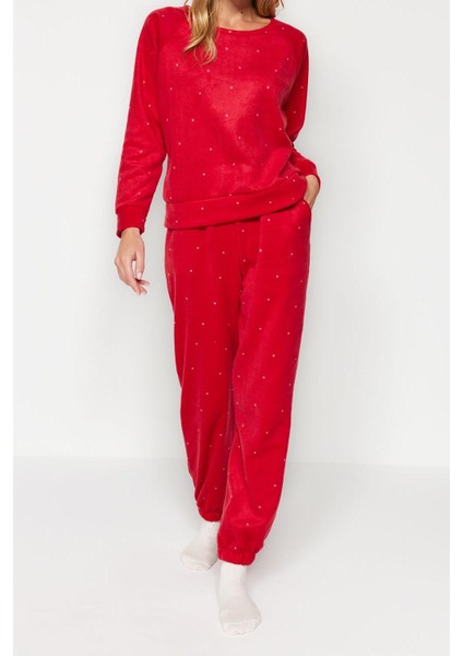 Tarz Rahat Uzun Kollu Boru Paça Kırmızı Puantiyeli Polar Kışlık Örme Pijama Takımı