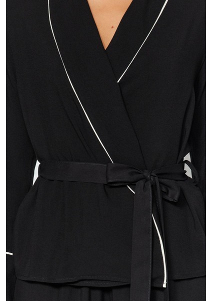 Tarz Rahat Uzun Kollu Boru Paça Kuşaklı Biyeli Viskon Dokuma Pijama Takımı indirimleri