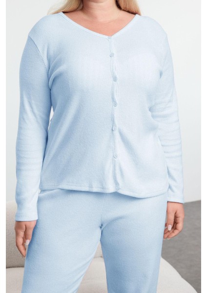 Tarz Rahat Büyük Beden Uzun Kollu Boru Paça Fırçalı Soft Fitilli Hırkalı Örme Pijama Takımı