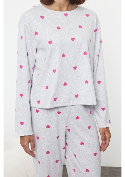 Tarz Rahat Uzun Kollu Geniş Paça Kalpli Baskılı Lastikli Örme Pijama Takımı