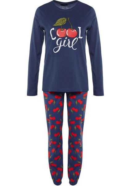 Tarz Rahat Uzun Kollu Boru Paça Pamuklu Kiraz Baskılı Örme Pijama Takımı