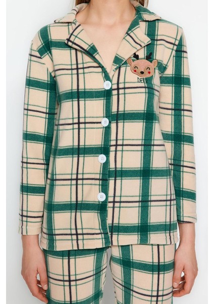 Tarz Rahat Uzun Kollu Boru Paça Nakışlı Ekoseli Polar Kışlık Örme Pijama Takımı modelleri