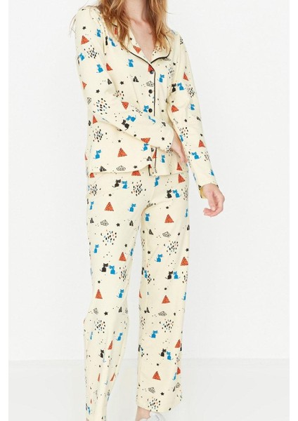 Tarz Rahat Uzun Kollu Boru Paça Pamuklu Desenli Örme Pijama Takımı