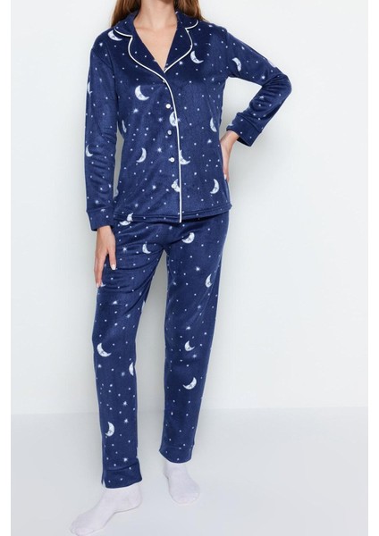 Tarz Rahat Uzun Kollu Boru Paça Ay Desenli Polar Kışlık Örme Pijama Takımı fırsatları