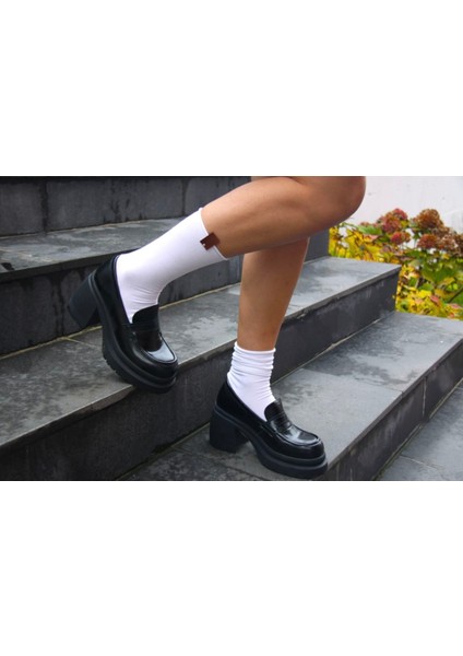 Solidsocks Kadın Soket Çorap Günlük Kullanım Bambu Roll Model Dikişsiz Burun Deri Etiket Detaylı (Beyaz Renk)