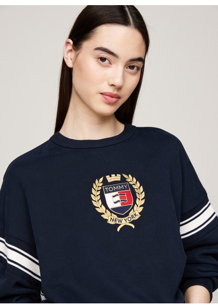 Yuvarlak Yaka Nakışlı Lacivert Kadın Sweatshırt Tjw Nw Bxy Crest Crew