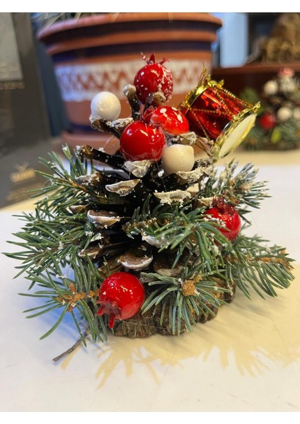 Yılbaşı Masa Süsü Kozalak Trampet 6 Adet Yeniyıl modelleri