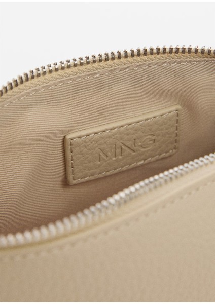 Toka Detaylı Omuz Çantası fırsatları