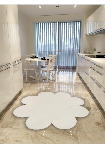 Dekoratif Beyaz Peluş Yumuşak Papatya Desen Halı