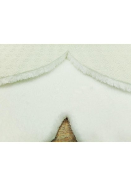 Dekoratif Beyaz Peluş Yumuşak Papatya Desen Halı modelleri