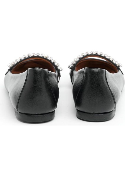 Deri Taşlı Kadın Babet fırsatları