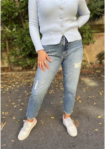 Yırtık Detaylı Denim Pantolon fırsatları