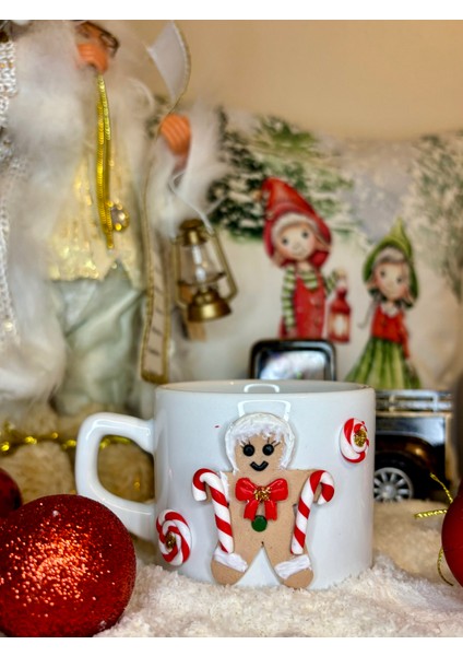 Kişiye Özel El Yapımı Kurabiye Adam Motifli Yılbaşı Hediyelik Porselen Kupa Mug