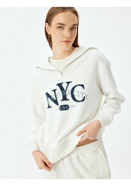 Yarım Fermuarlı Baskılı Oversize Kolej Sweatshirt