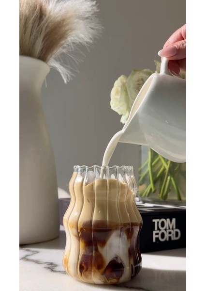 Borosilikat Sunum Bardağı - Kahve Bardağı - Meşrubat Bardağı - Isı Dayanıklı Bardak - 550 ml - Straw