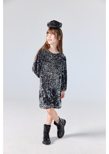 Siyah Üzeri Pullu Kadife Kız Çocuk Elbise - Oriel