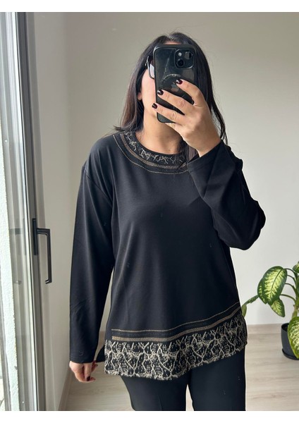 Kadın Büyük Beden Baskılı Yaka ve Etek Taş Detaylı Bluz -BGB69