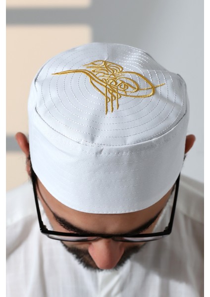 Osmanlı Tuğrası Nakışlı Kalıp Namaz Takkesi Beyaz