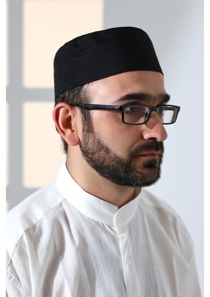 Osmanlı Tuğrası Nakışlı Kalıp Namaz Takkesi Siyah modelleri