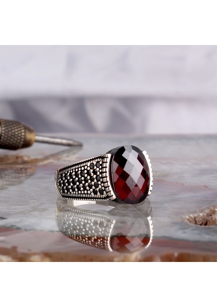 Oval Model Zirkon Taşlı 925 Ayar Gümüş Yüzük