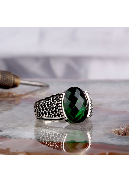 Oval Model Zirkon Taşlı 925 Ayar Gümüş Yüzük