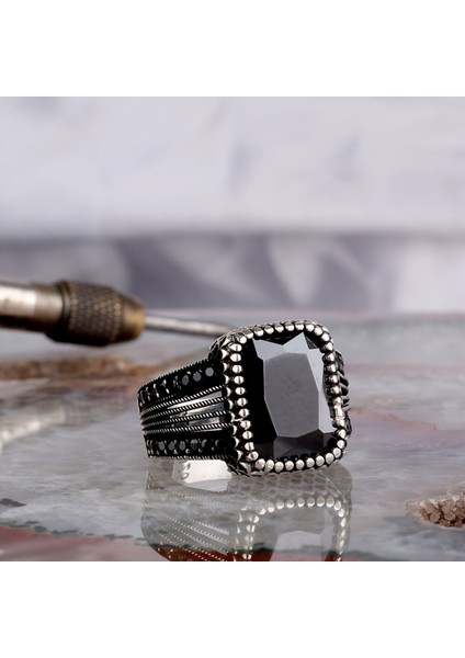925 Ayar Gümüş Syah Zirkon Taşlı Model Erkek Yüzük
