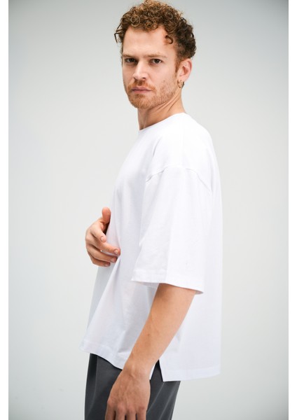 Erkek Oversize Beyaz T-Shirt indirimleri