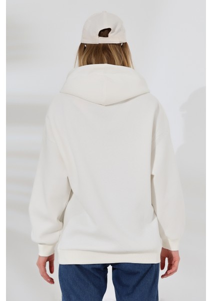 Şardonlu Kapüşonlu Oversize Sweatshirt 21615 Ekru fırsatları