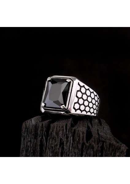 925 Ayar Gümüş Petek Model Zirkon Taşlı Model Erkek Yüzük fiyatları