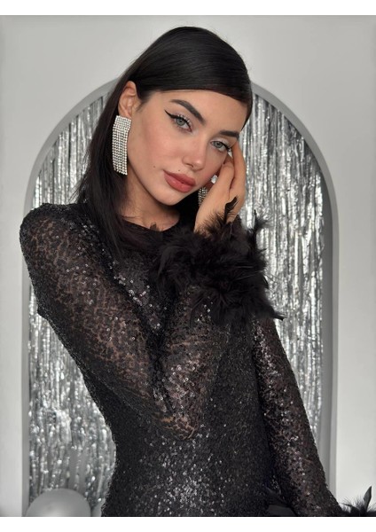 Uzun Payet Tasarım Kol Detay Püsküllü Elbise modelleri