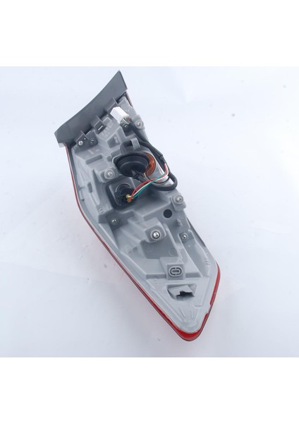 Sağ Stop Dış Ledli Hyundai Elantra 2016- Uyumlu 92402F2110 modelleri